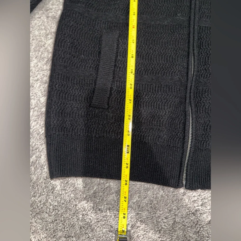 Christian Lacroix Women’s Black 100%Merino Wool Full Zip Jacket Sweater Size M - Picture 7 of 12